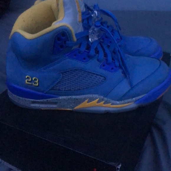 Jordan 5 “Laney” - Picture 2 of 6